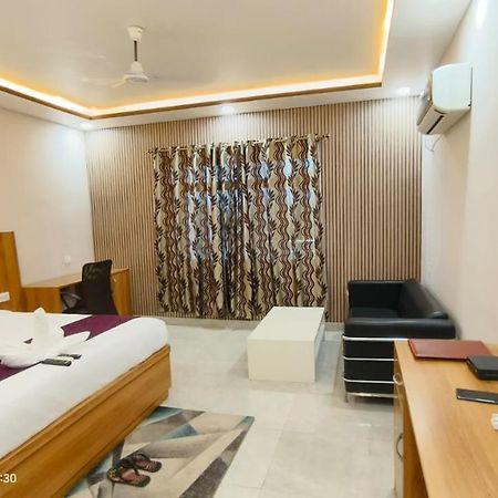 Shree R.C.Vatika Hotel Motihari Ngoại thất bức ảnh