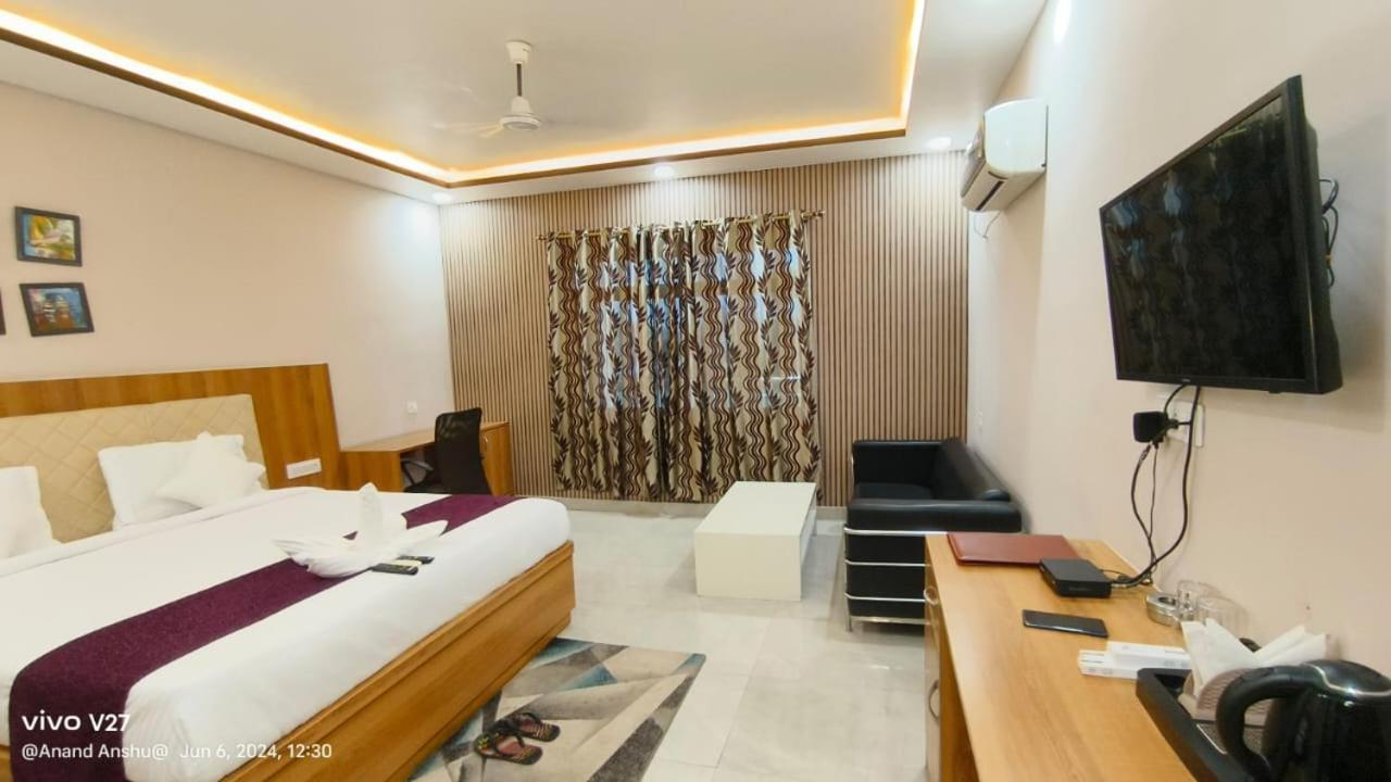 Shree R.C.Vatika Hotel Motihari Ngoại thất bức ảnh